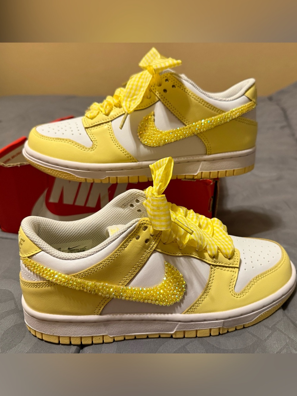 Nike Dunks Yellow & White Sparkle Swoosh Low-Top Sneakers in 5y or 6.5 women’s